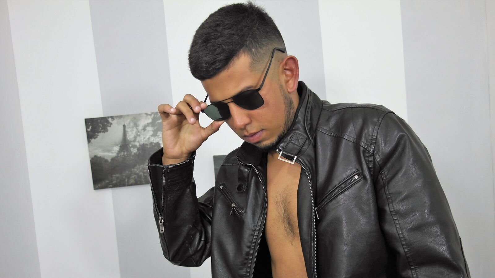 Private show with ArnoldScott