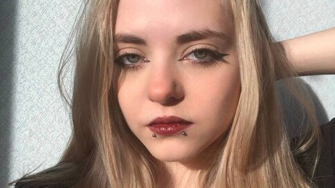 Private show with AstraOriginal