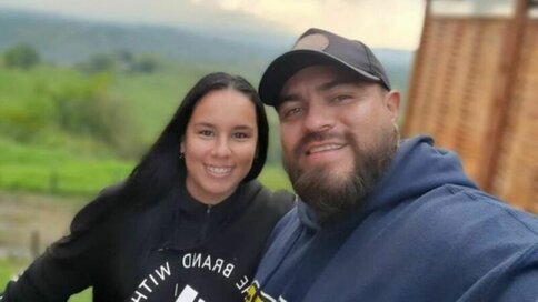 Private show with DillanIris