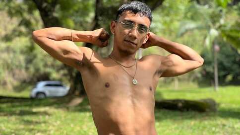 Private show with DominusBlack