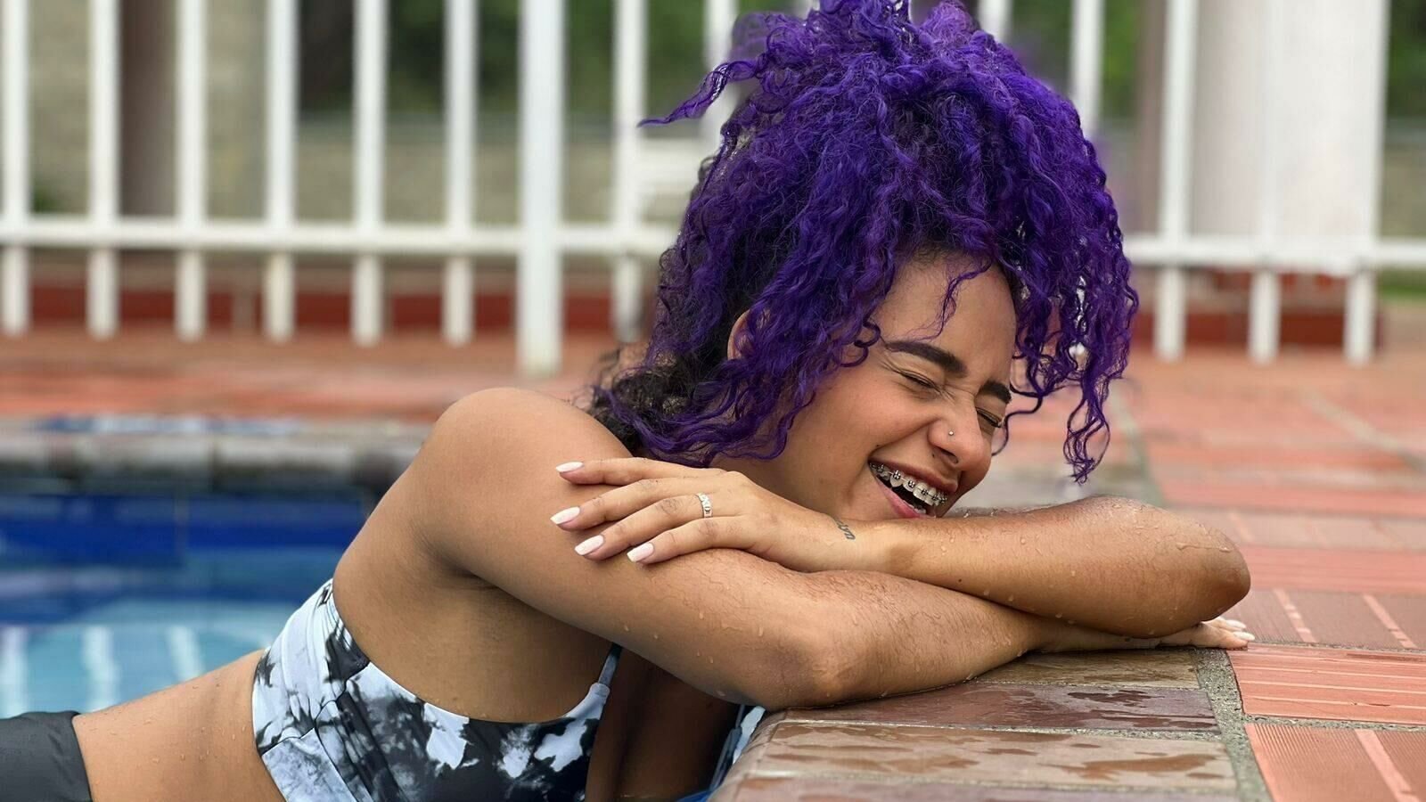 Private show with Frizy