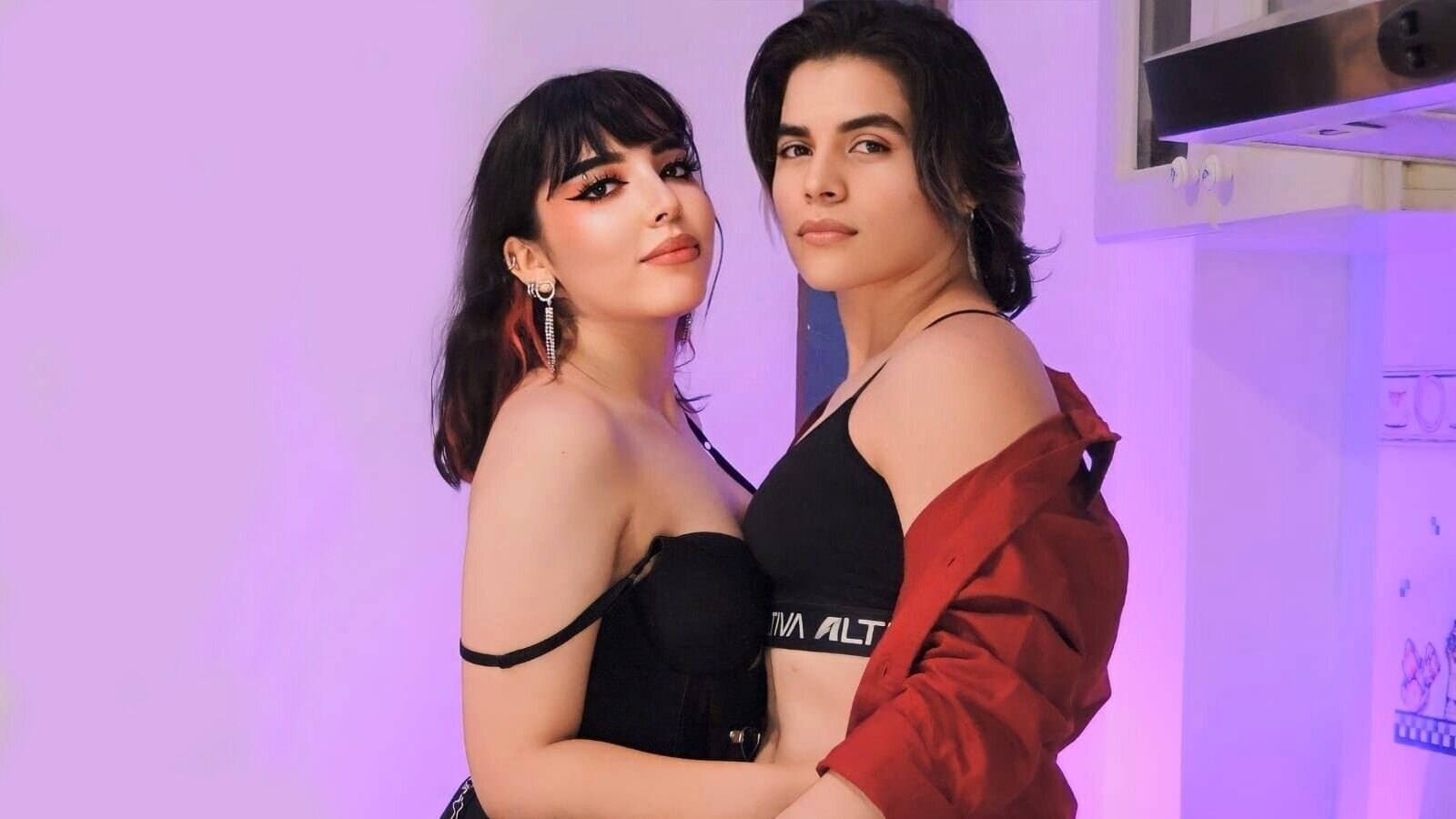 Private show with IbbyAndJade