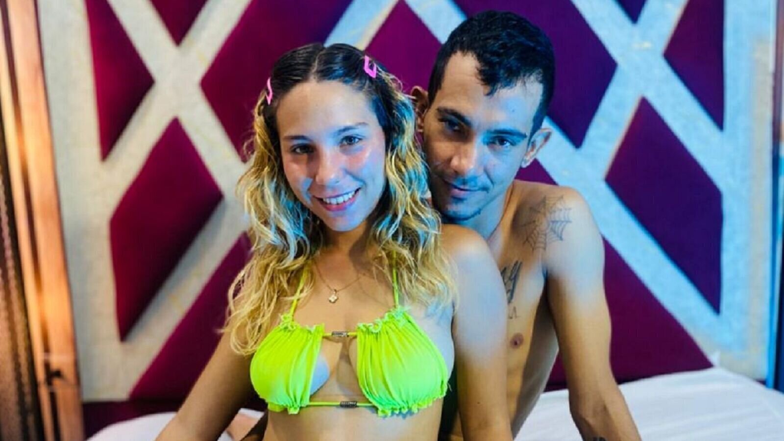 Private show with JennyAndJuan