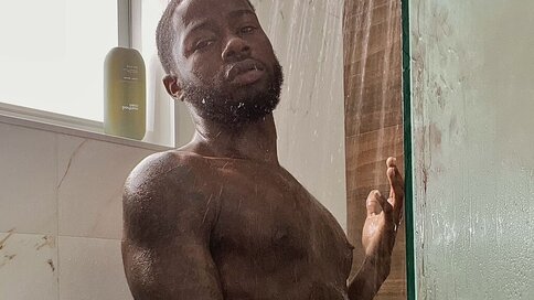 Private show with KeoniBanks