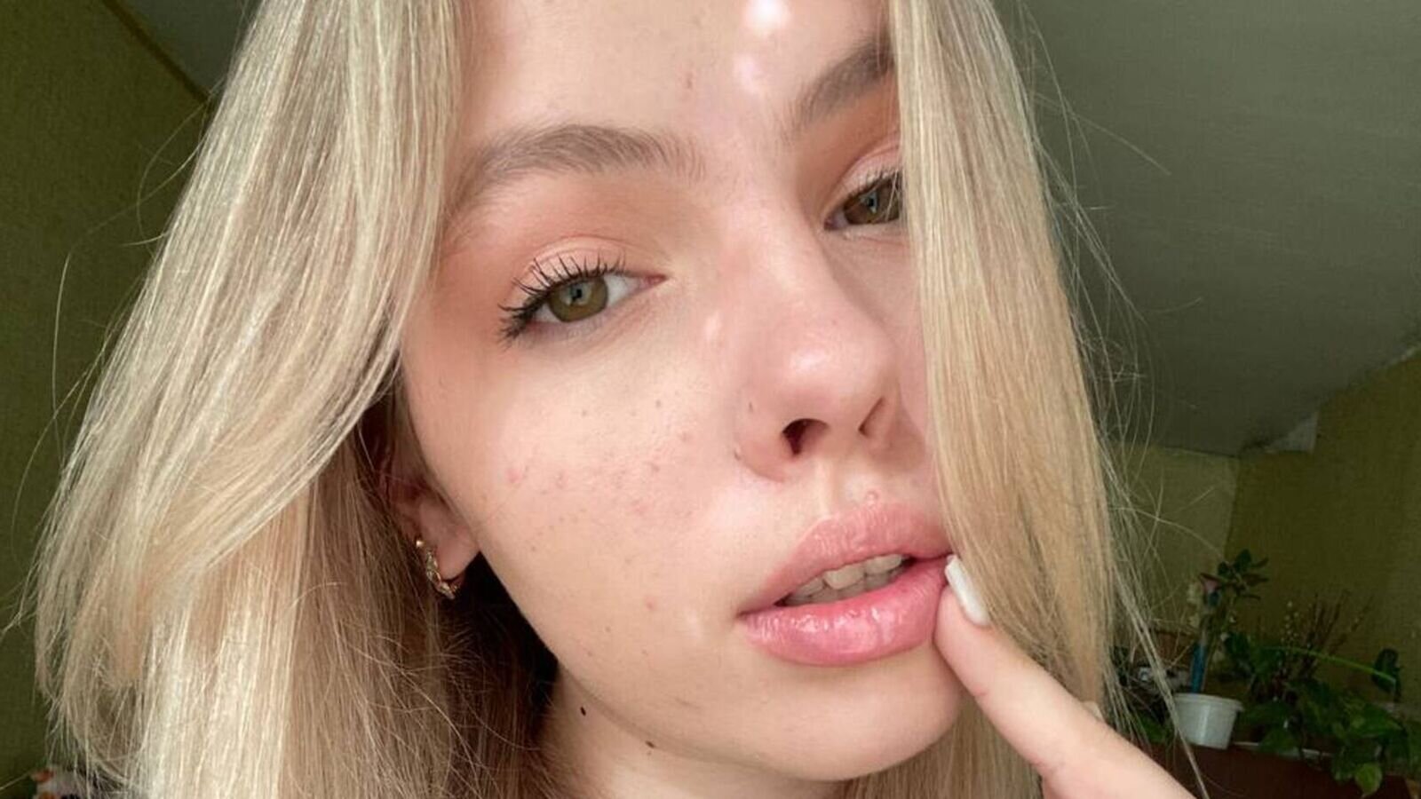 Private show with MicheleThompson