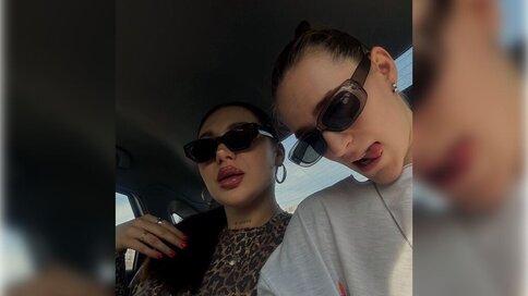 Private show with MilaAndKitty
