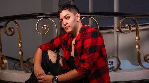 Private show with NicoHoffman