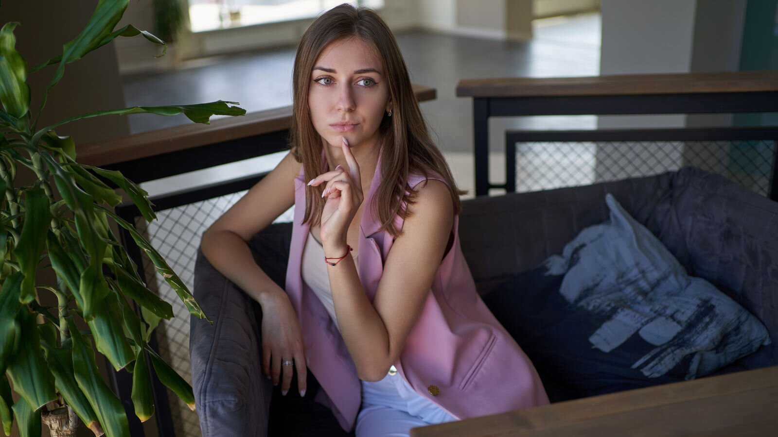 Private show with ShellyBrown