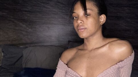 Private show with TrinaMcfarlane